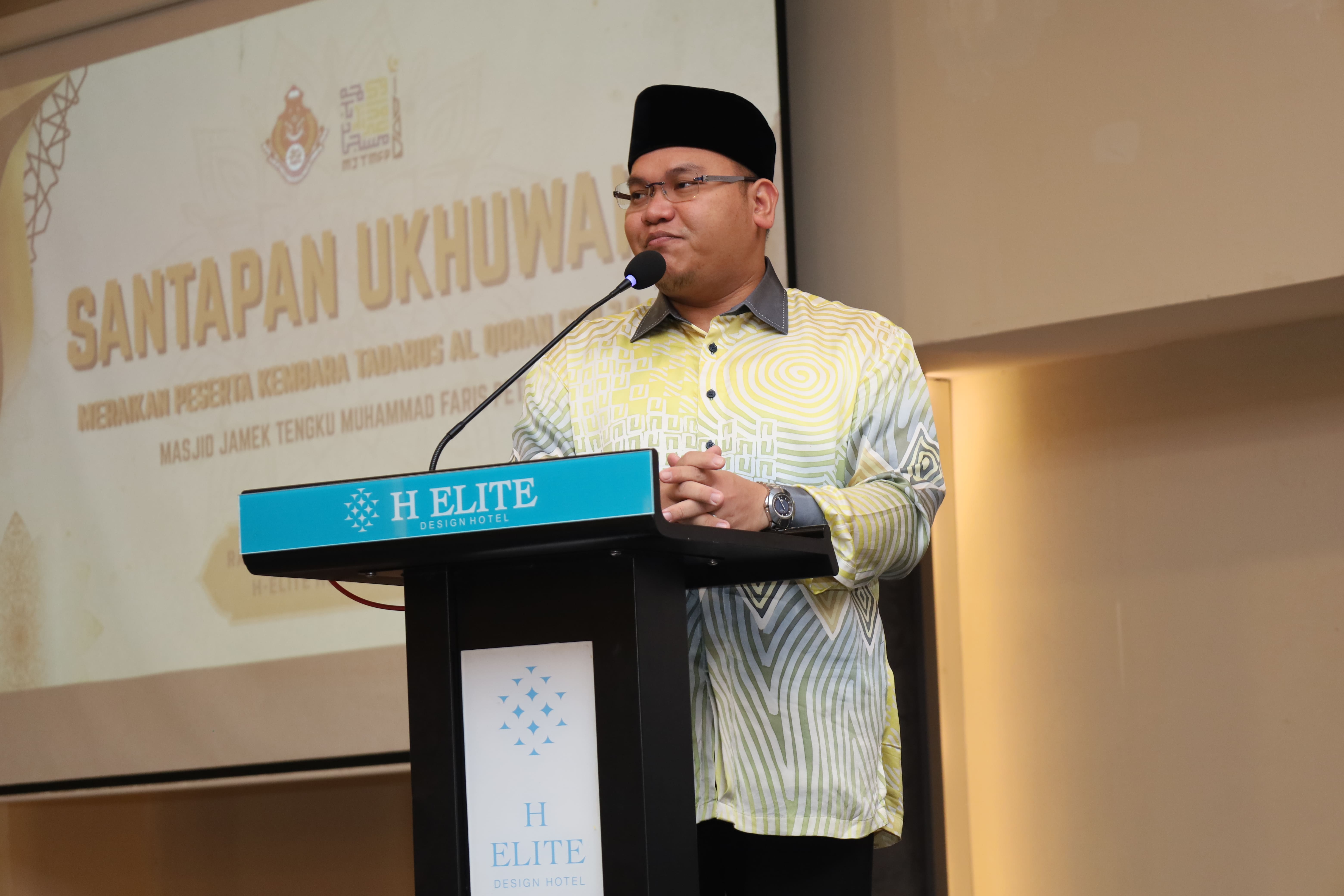 SANTAPAN UKHUWAH MERAIKAN PESERTA KEMBARA TADARUS AL-QURAN SIRI 3.0
