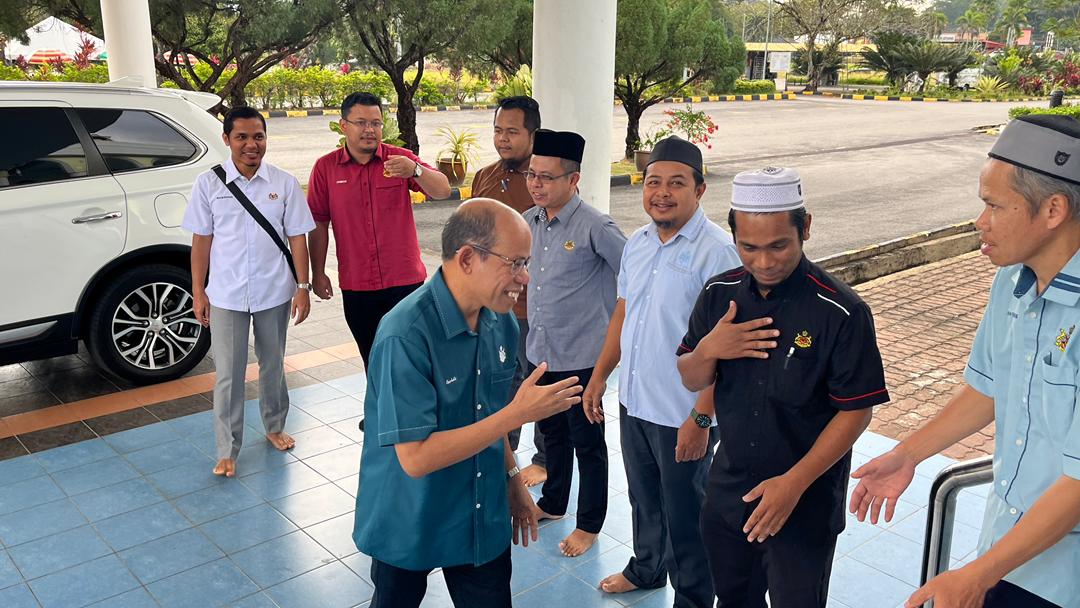 Solat Dhuha dan kuliah Dhuha Peringkat Jajahan Gua Musang
