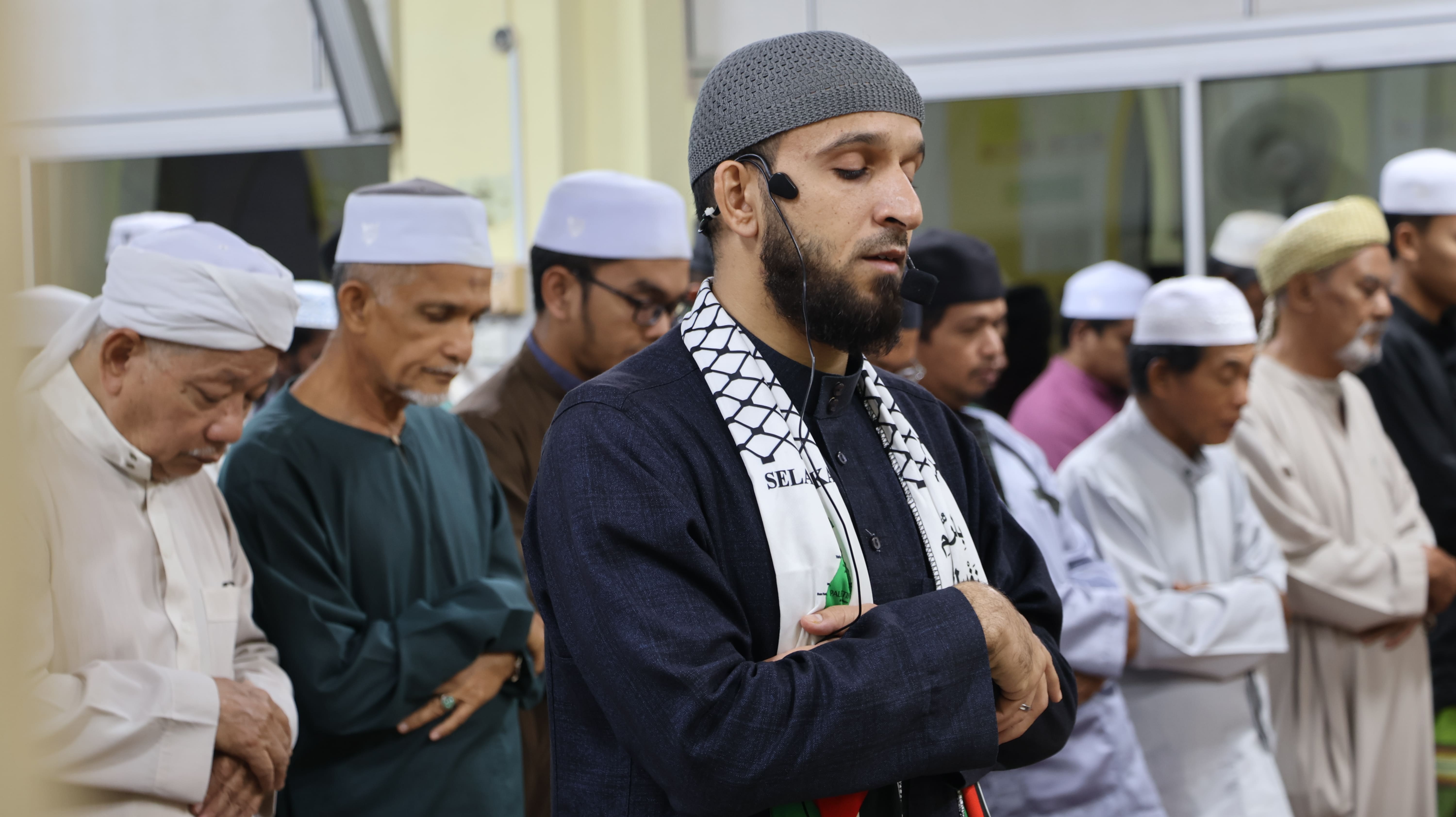 IMAM TERAWIH JEMPUTAN - IMAM PALESTINE