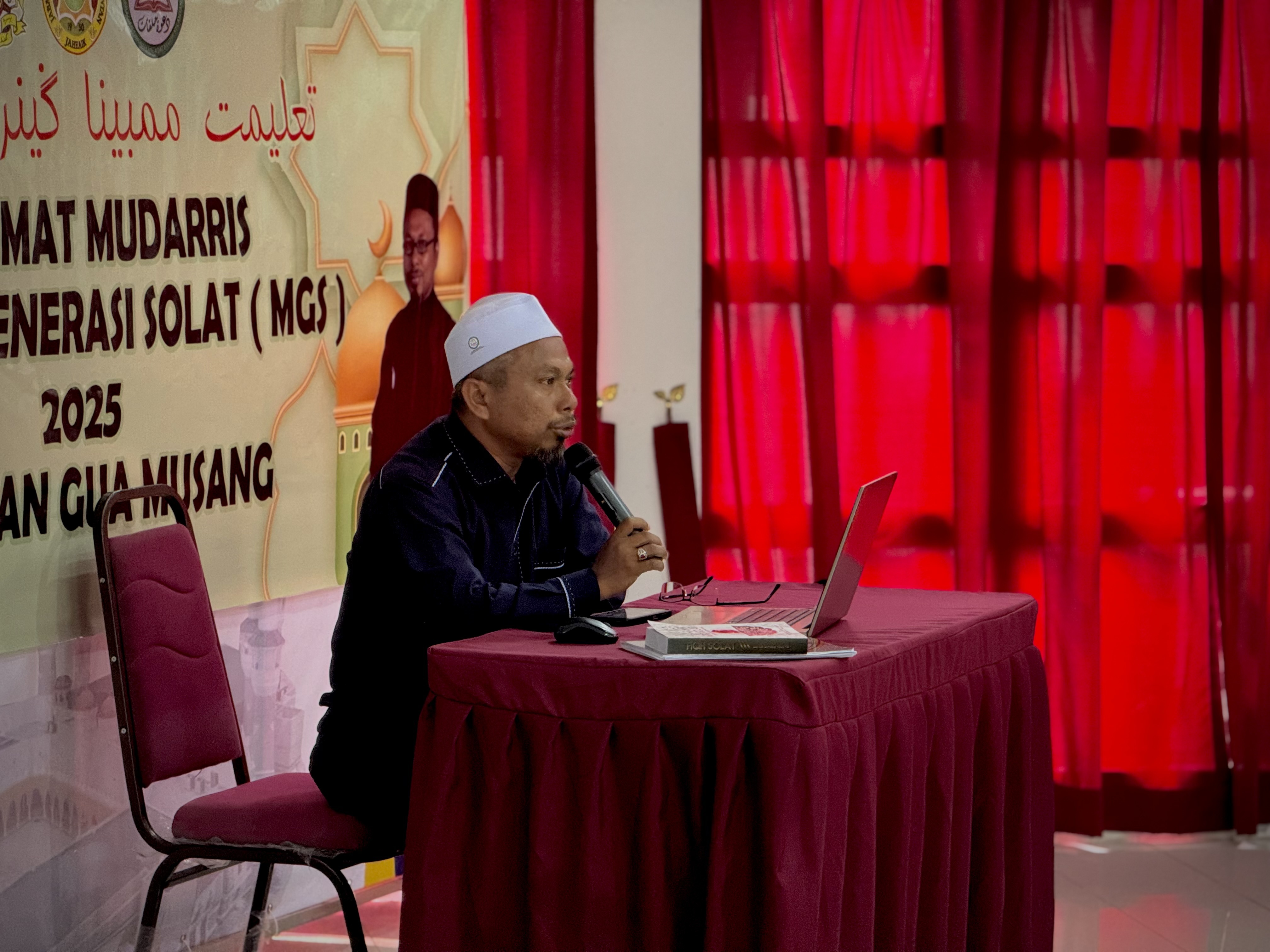 TAKLIMAT MUDARRIS MEMBINA GENERASI SOLAT