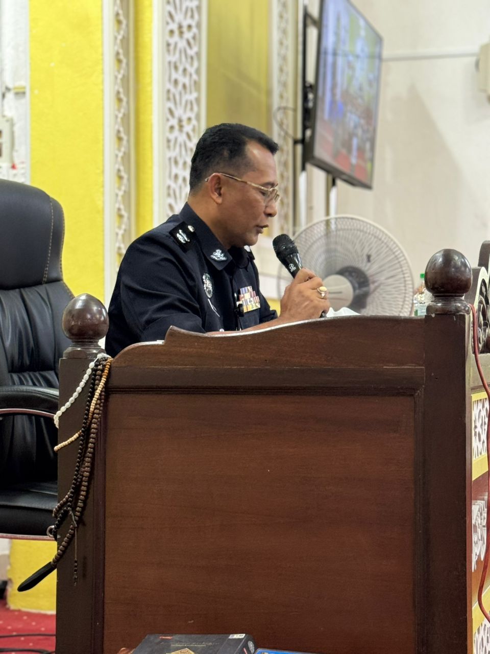 PROGRAM COMMUNITY POLICING : PERJUMPAAN PIHAK POLIS BERSAMA IMAM DAERAH KUALA KRAI