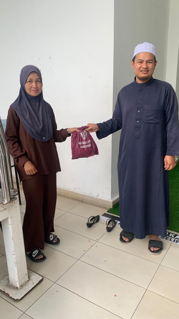 Agihan Daging Qurban Jama'ie Kepada Asnaf Di Bawah Seliaan Masjid Jamek Al-Ismaili
